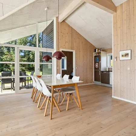 Modern From 2017, Located At Lild 別荘 Frøstrup